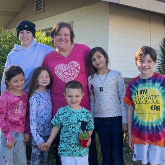 Meet your Posher, Heidi - Picture 1 of 1